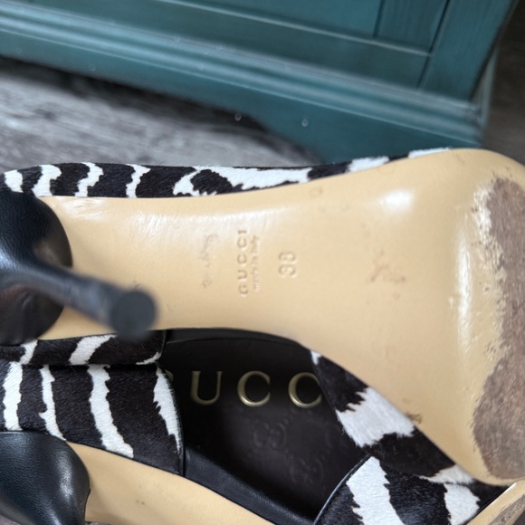 GUCCI Zebra Pony Hair Pointed D'Orsay Pumps Size 38 / 8 - Picture 10 of 10